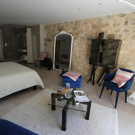 Mas Paloma Bed & Breakfast Rognonas Exterior photo